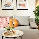 Olive Luxury Near The Center By Binobi! 公寓