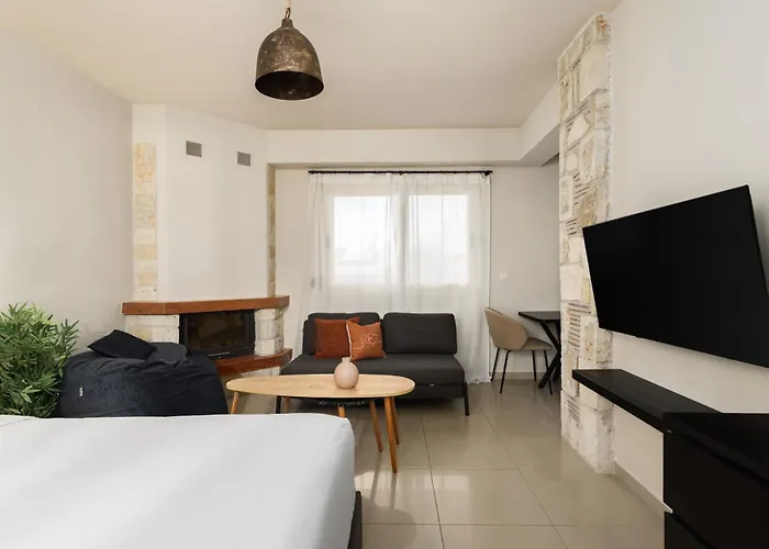 Olive Luxury Near The Center By Binobi! * 塞萨洛尼基